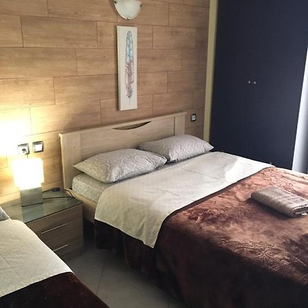 G M 1 Rooms Kentro In The Heart Of The City Larissa Exteriör bild