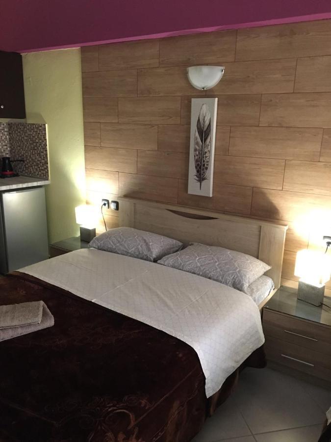 G M 1 Rooms Kentro In The Heart Of The City Larissa Exteriör bild