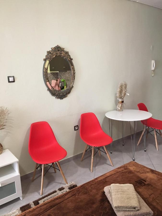 G M 1 Rooms Kentro In The Heart Of The City Larissa Exteriör bild