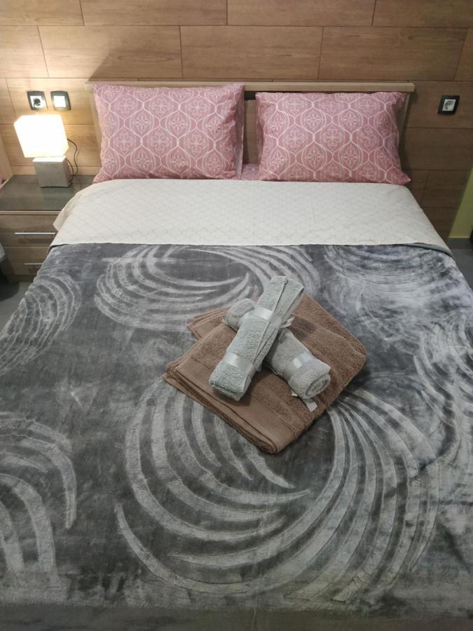 G M 1 Rooms Kentro In The Heart Of The City Larissa Exteriör bild